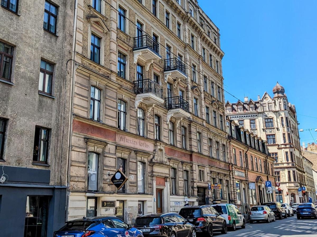 Perfectly Central Apartment 5 Min To Old Town & Art Noveau. Riga Eksteriør billede